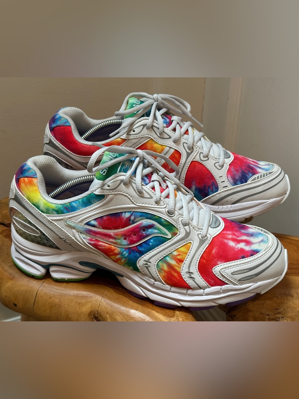 Saucony ProGrid Triumph 4 "Tie-Dye White”- Size: US Men’s 11